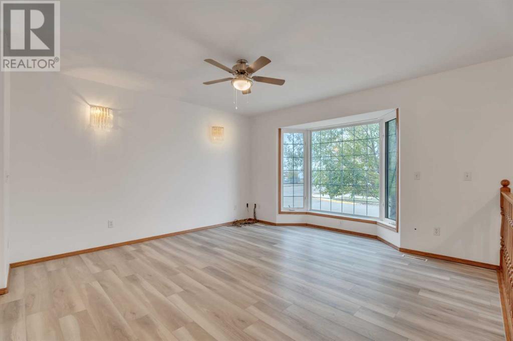 Property at 202 2 Avenue E image 4