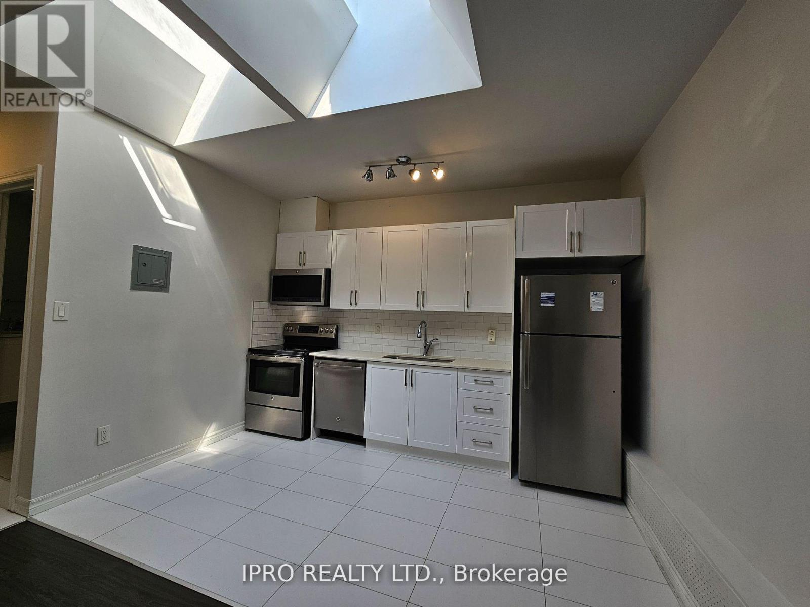 303 - 1807 Eglinton Avenue W, Toronto, Ontario  M6E 2H7 - Photo 2 - C12190842