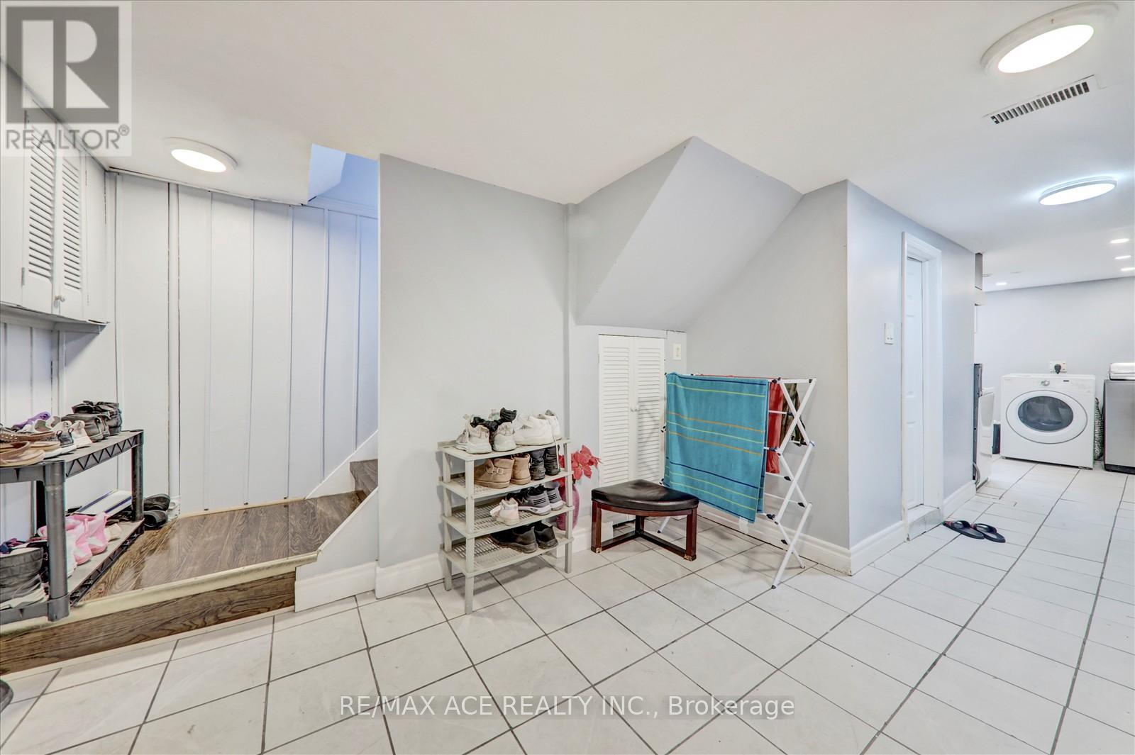 10 Blakemanor Boulevard, Toronto, Ontario  M1J 2W4 - Photo 23 - E12190857
