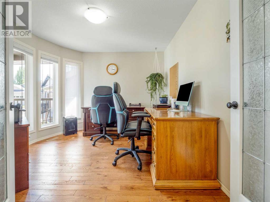656 Florence Ho Leong Crescent N, Lethbridge, Alberta  T1H 5M6 - Photo 4 - A2225434