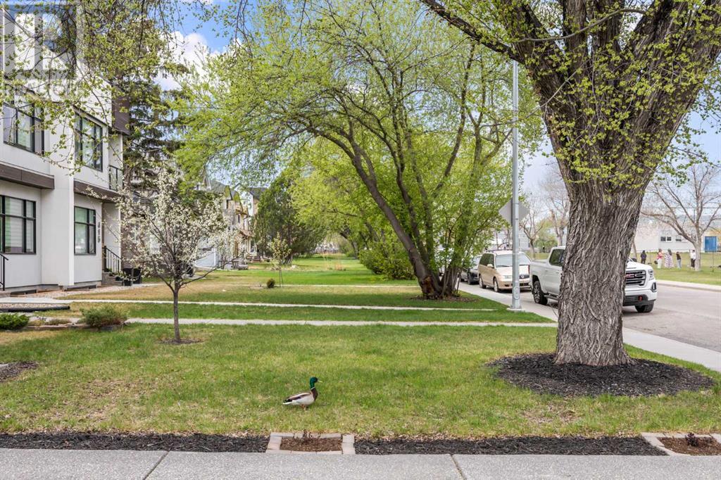 Property at 409 24 Avenue NW image 3