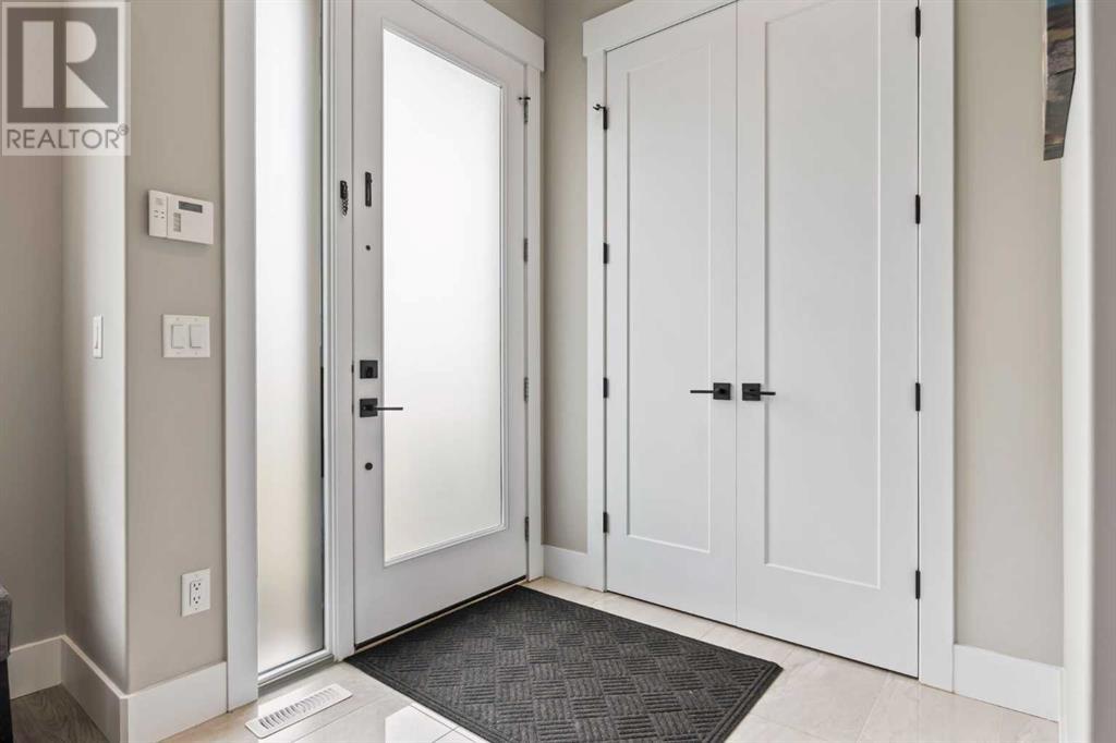 Property at 409 24 Avenue NW image 4