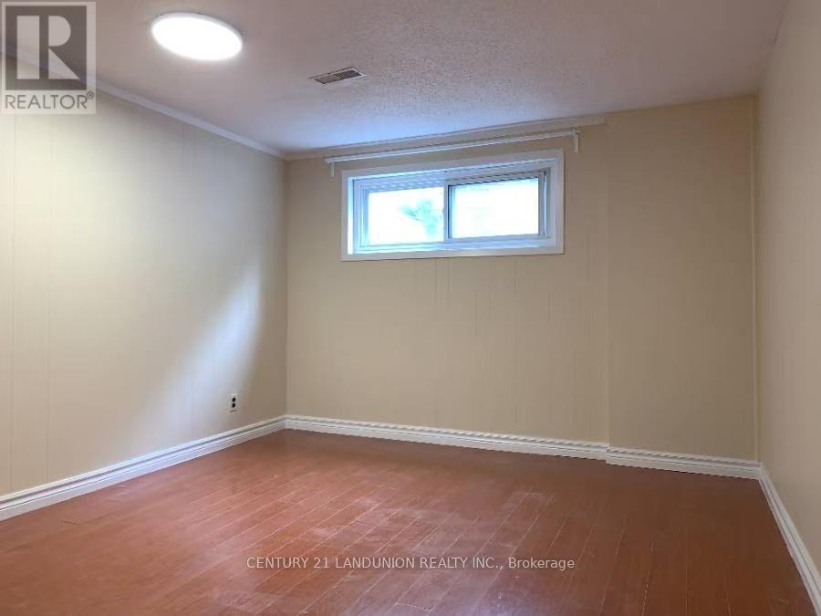 (Bsmt) - 92 Mentor Boulevard, Toronto, Ontario  M2H 2N1 - Photo 11 - C12187162