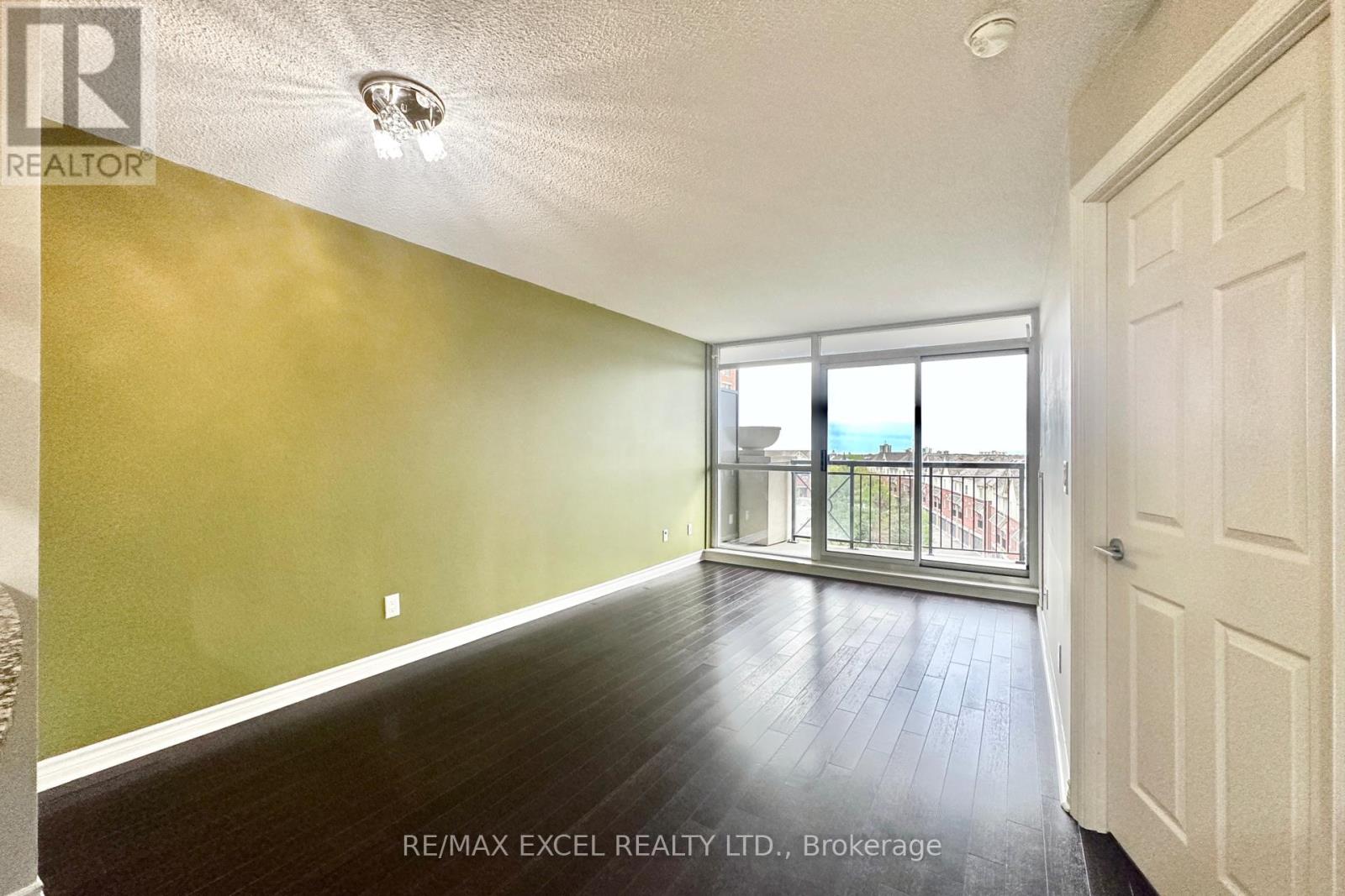 507 - 2379 Central Park Drive, Oakville (Ro River Oaks), Ontario  L6H 0E4 - Photo 10 - W12190841