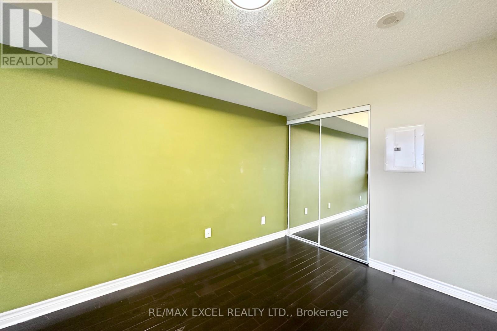 507 - 2379 Central Park Drive, Oakville (Ro River Oaks), Ontario  L6H 0E4 - Photo 17 - W12190841