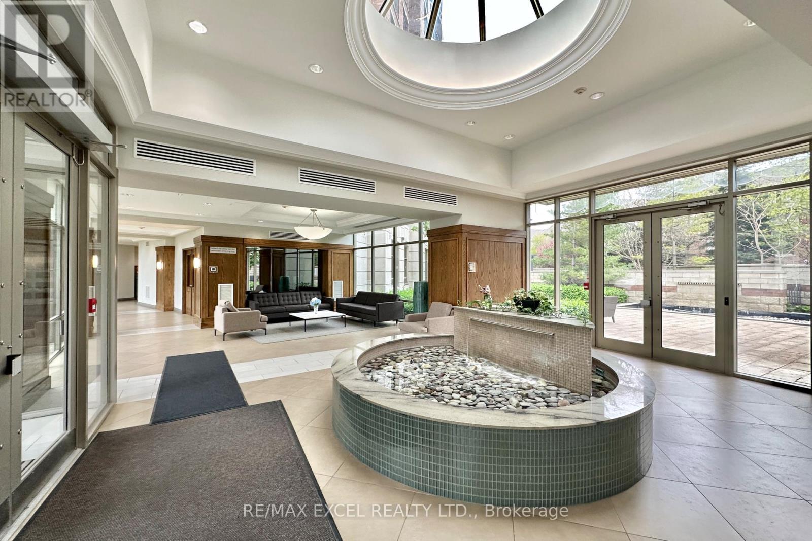 507 - 2379 Central Park Drive, Oakville (Ro River Oaks), Ontario  L6H 0E4 - Photo 3 - W12190841