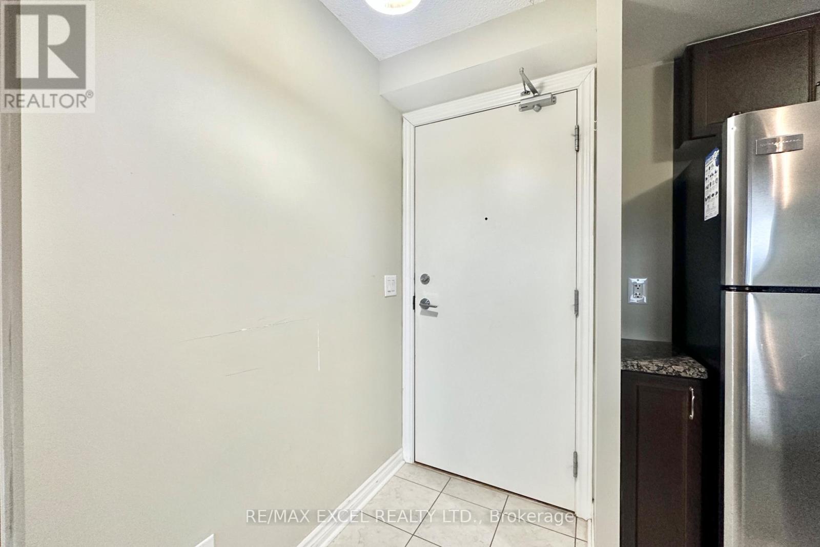507 - 2379 Central Park Drive, Oakville (Ro River Oaks), Ontario  L6H 0E4 - Photo 4 - W12190841