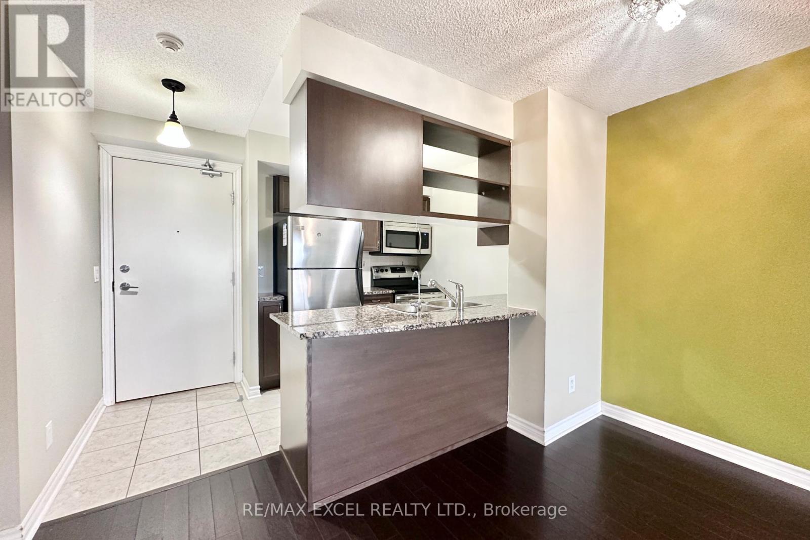 507 - 2379 Central Park Drive, Oakville (Ro River Oaks), Ontario  L6H 0E4 - Photo 6 - W12190841