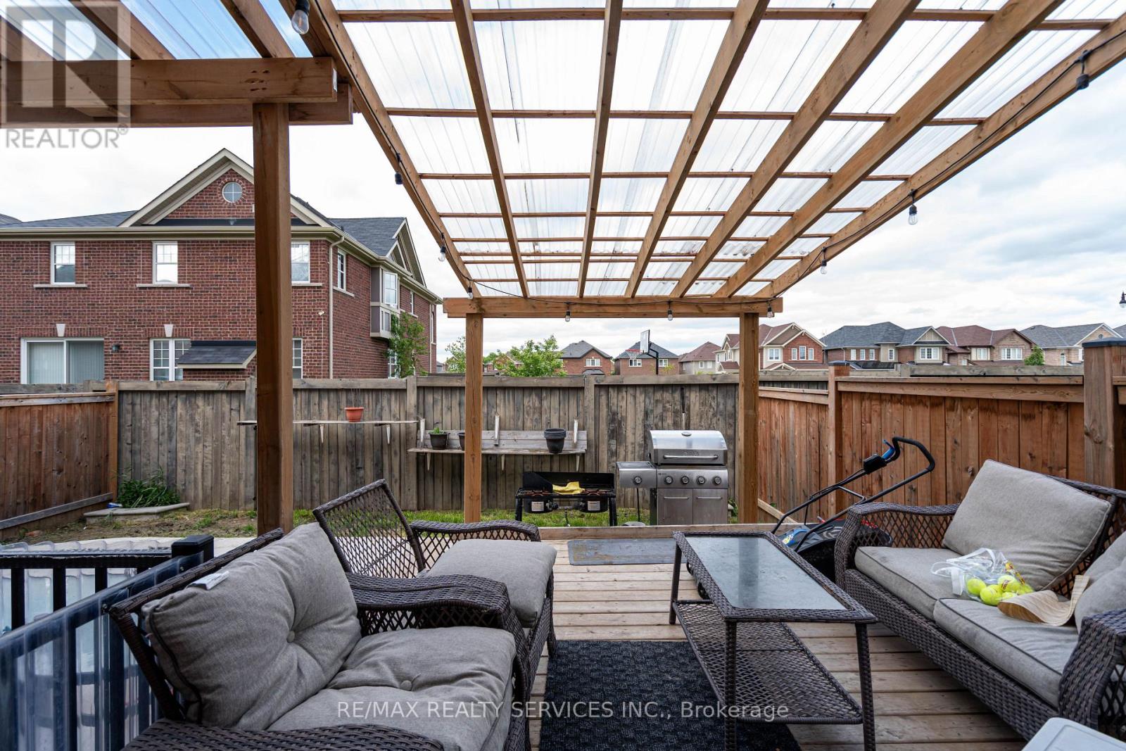 102 Rockbrook Trail, Brampton, Ontario  L7A 4A8 - Photo 21 - W12190843