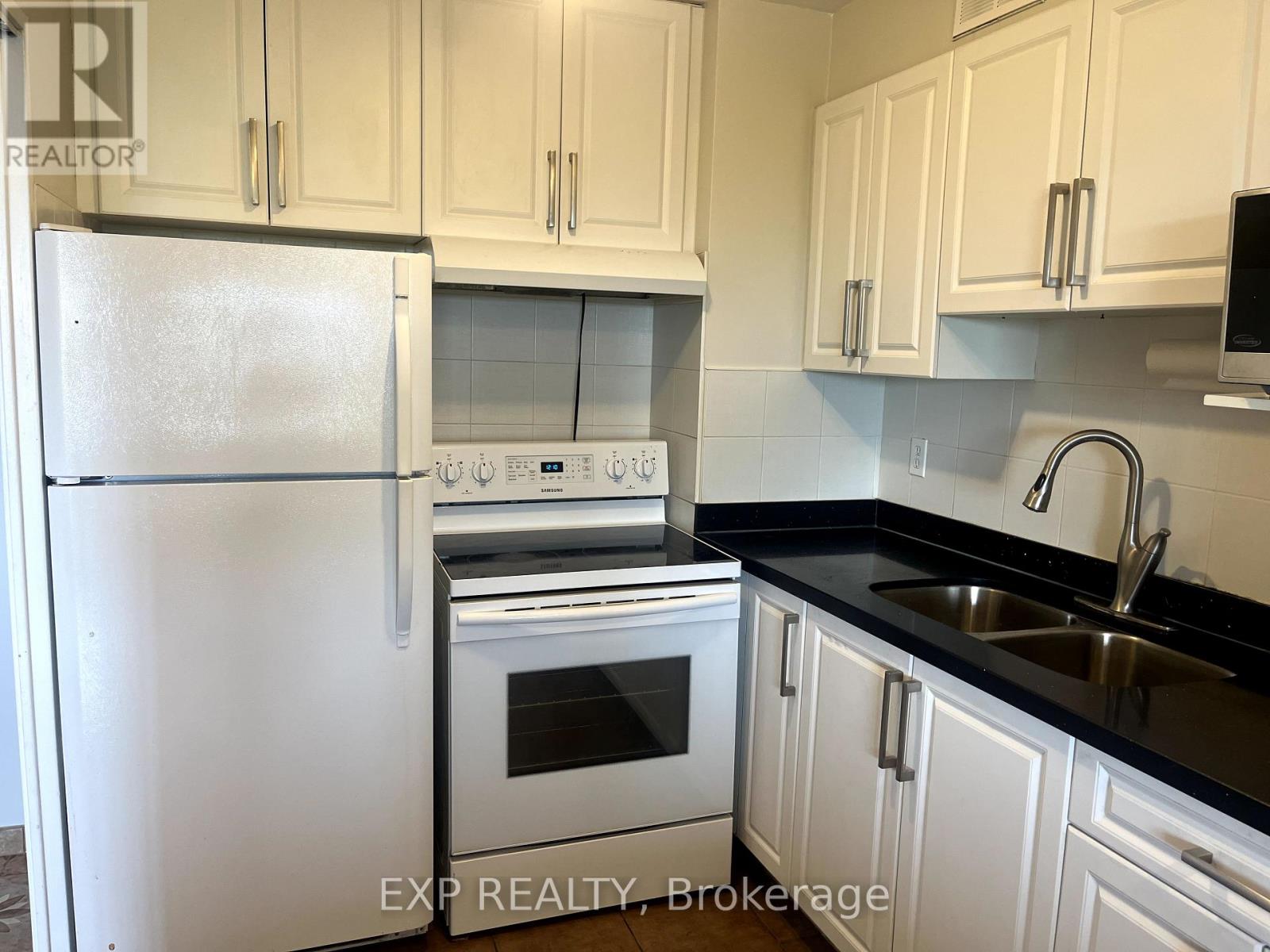 802 - 455 Sentinel Road, Toronto, Ontario  M3J 1V5 - Photo 13 - W12190851