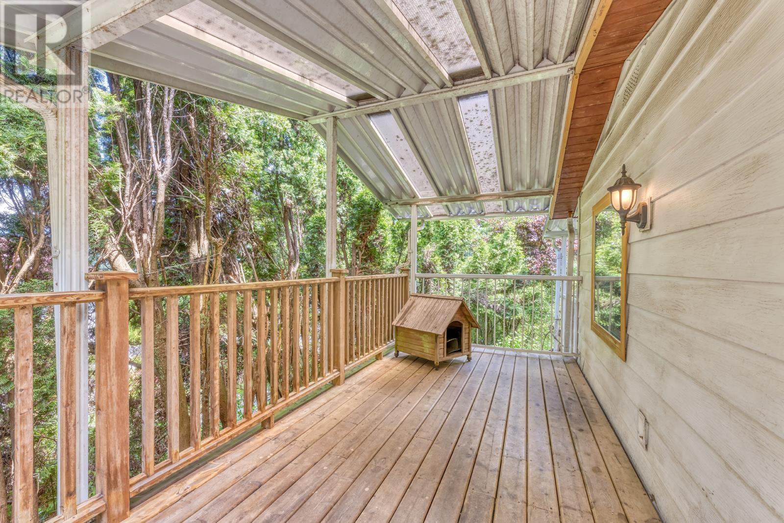 1026 Saddle Street, Coquitlam, British Columbia  V3C 3W3 - Photo 16 - R3010126