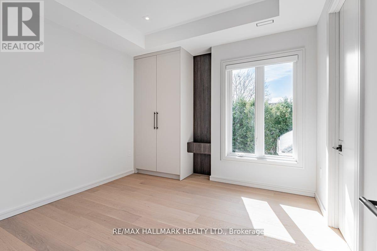 37 Rowley Avenue, Toronto, Ontario  M4P 2T1 - Photo 27 - C12123281