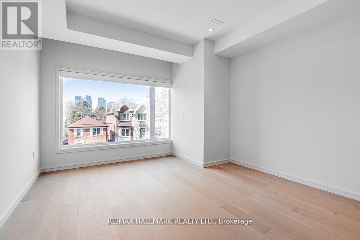 37 Rowley Avenue, Toronto, Ontario  M4P 2T1 - Photo 25 - C12123281