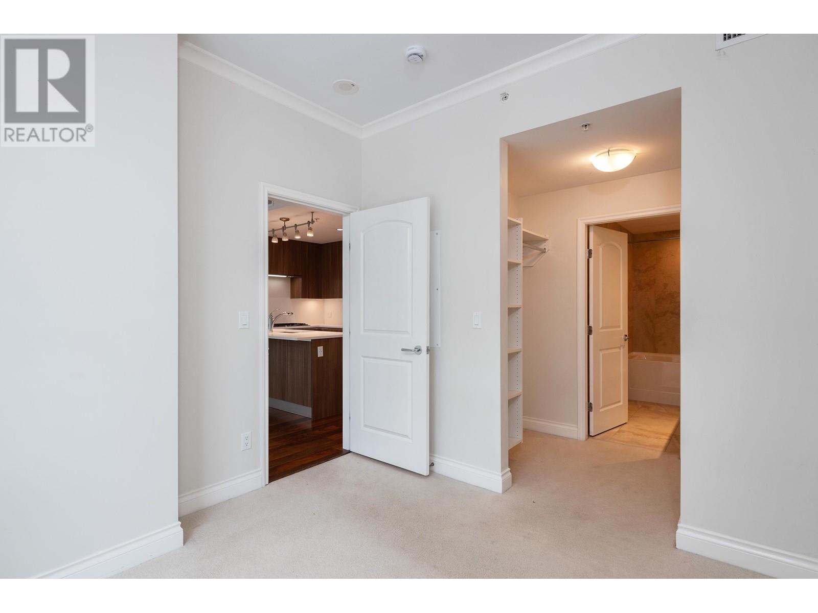 305 185 Victory Ship Way, North Vancouver, British Columbia  V7L 0G2 - Photo 18 - R3010331