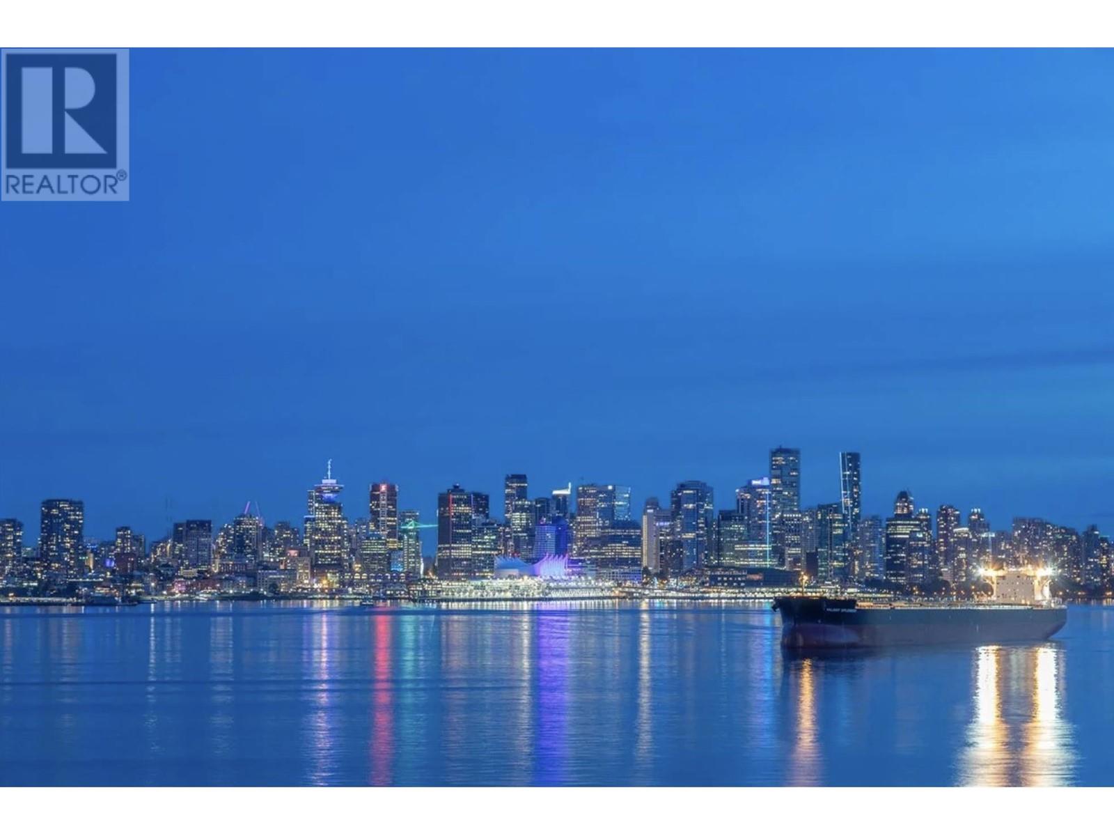 305 185 Victory Ship Way, North Vancouver, British Columbia  V7L 0G2 - Photo 5 - R3010331