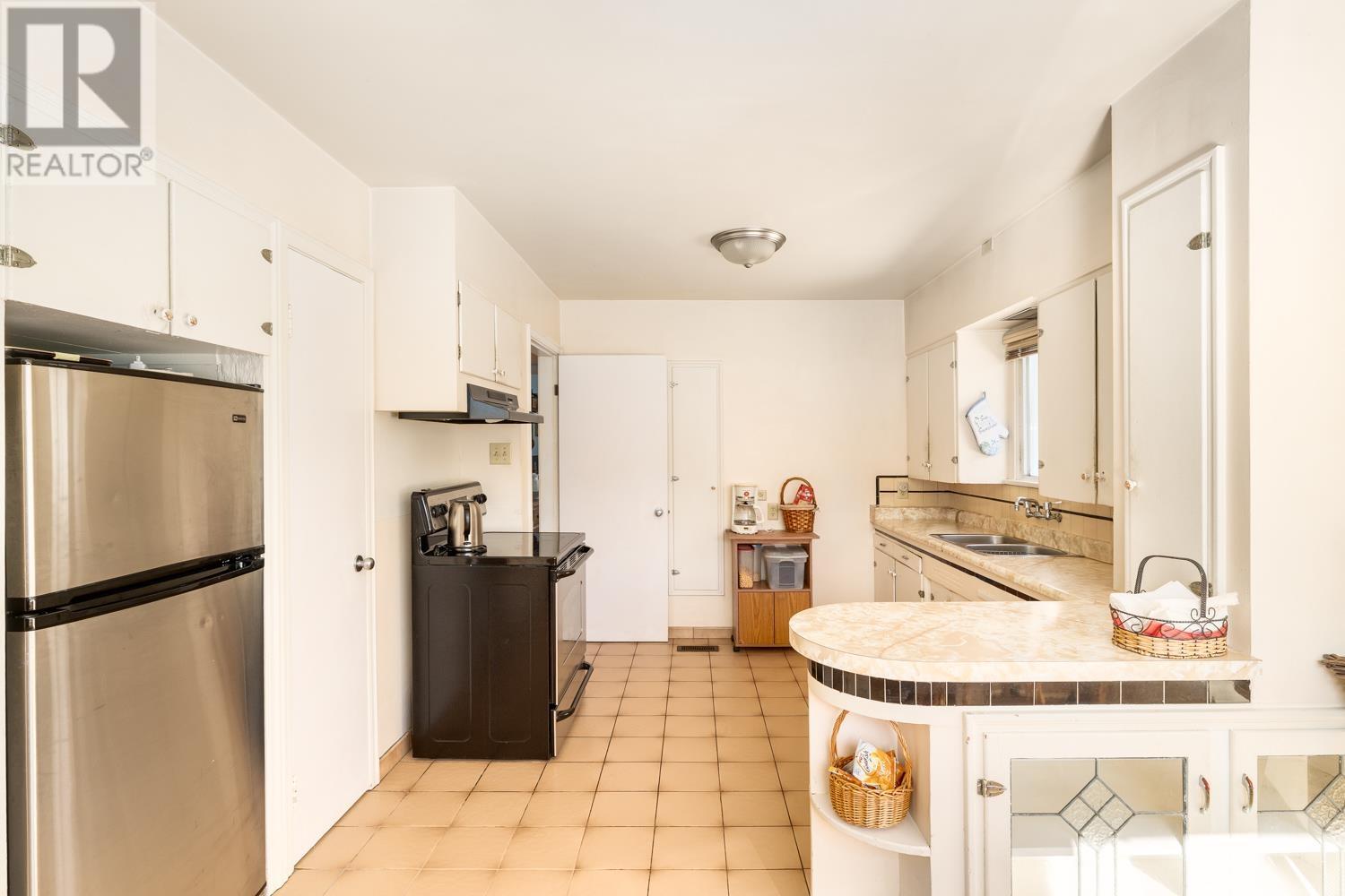 2550 Parker Street, Vancouver, British Columbia  V5K 2T3 - Photo 6 - R3010367