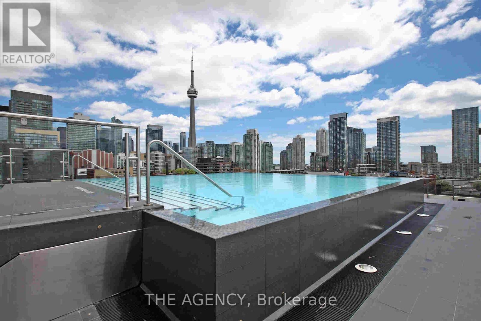1011 - 560 King Street W, Toronto, Ontario  M5V 0L6 - Photo 1 - C12190887