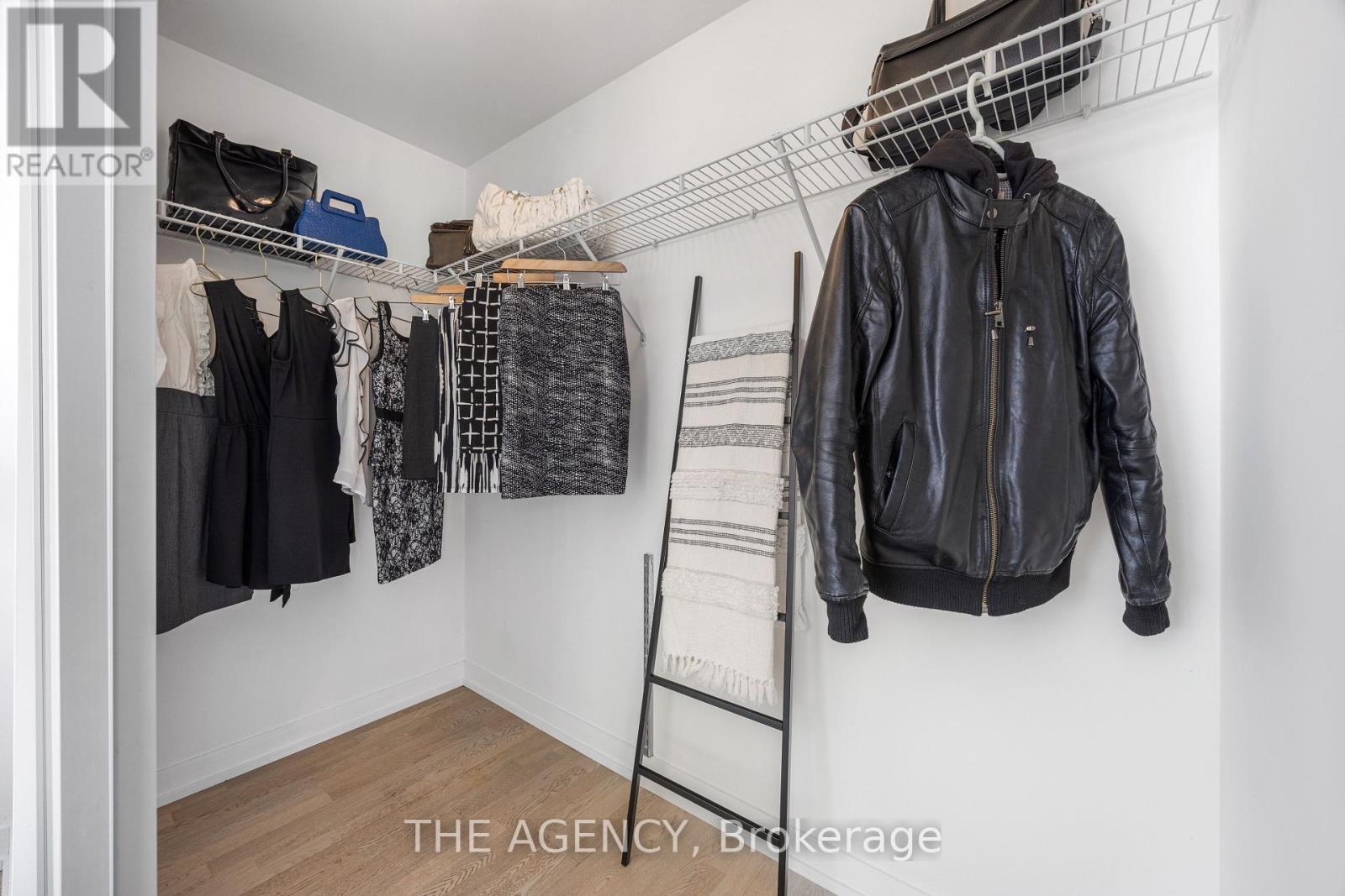 1011 - 560 King Street W, Toronto, Ontario  M5V 0L6 - Photo 25 - C12190887