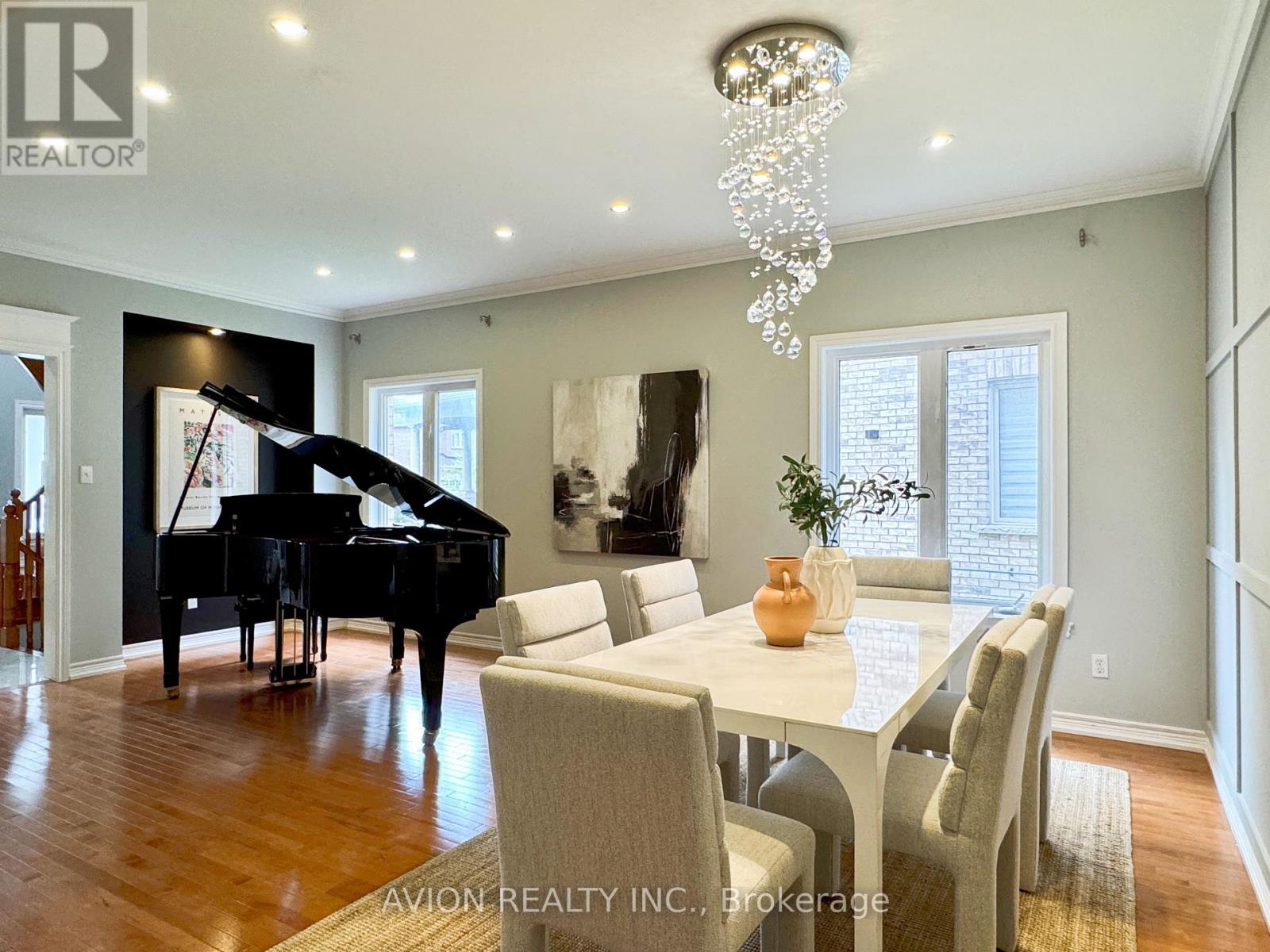 93 Alamo Heights Drive, Richmond Hill, Ontario  L4S 2W4 - Photo 4 - N12187175
