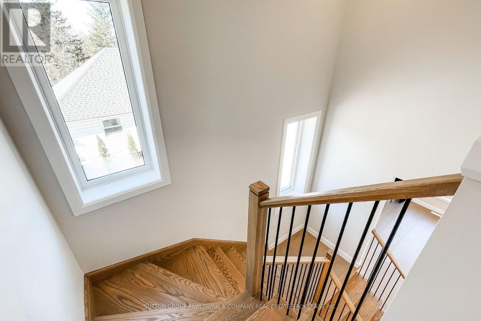 418 Old Wonderland Road, London South, Ontario  N6K 3R2 - Photo 30 - X12190927