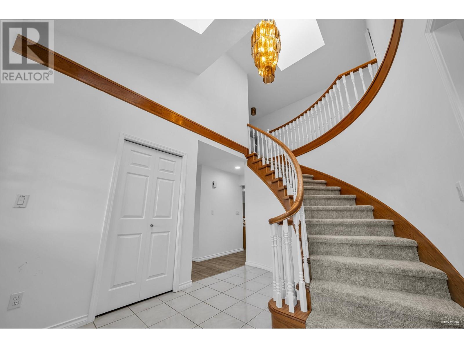 Property at 6585 HOLLY PARK DRIVE image 5