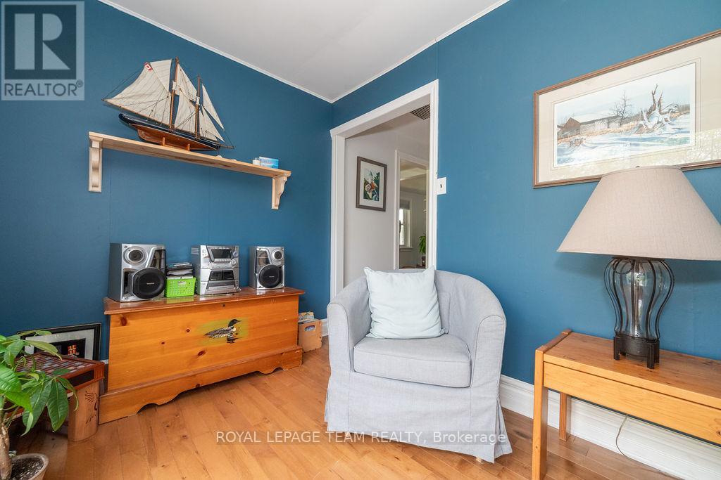1009 Lake Street, Killaloe, Ontario  K0J 2J0 - Photo 15 - X12190928