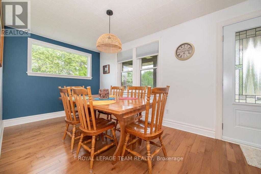 1009 Lake Street, Killaloe, Ontario  K0J 2J0 - Photo 16 - X12190928