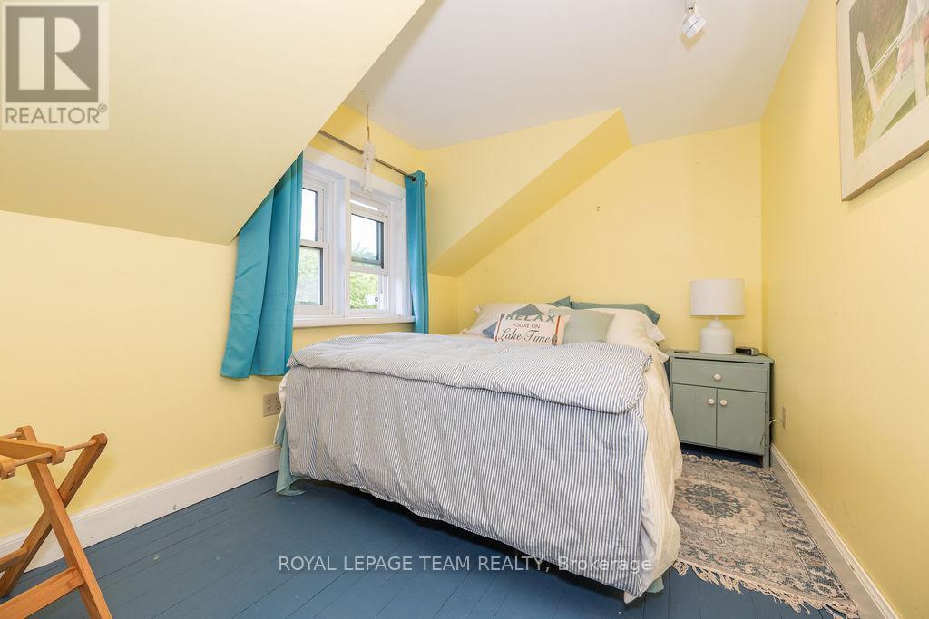 1009 Lake Street, Killaloe, Ontario  K0J 2J0 - Photo 30 - X12190928