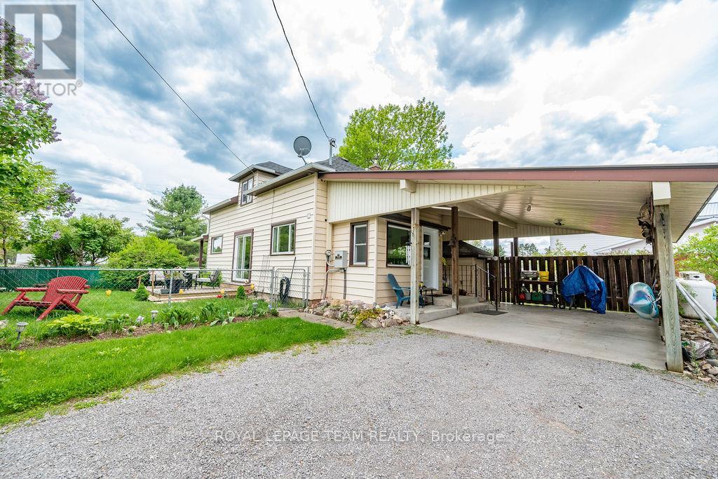 1009 Lake Street, Killaloe, Ontario  K0J 2J0 - Photo 4 - X12190928