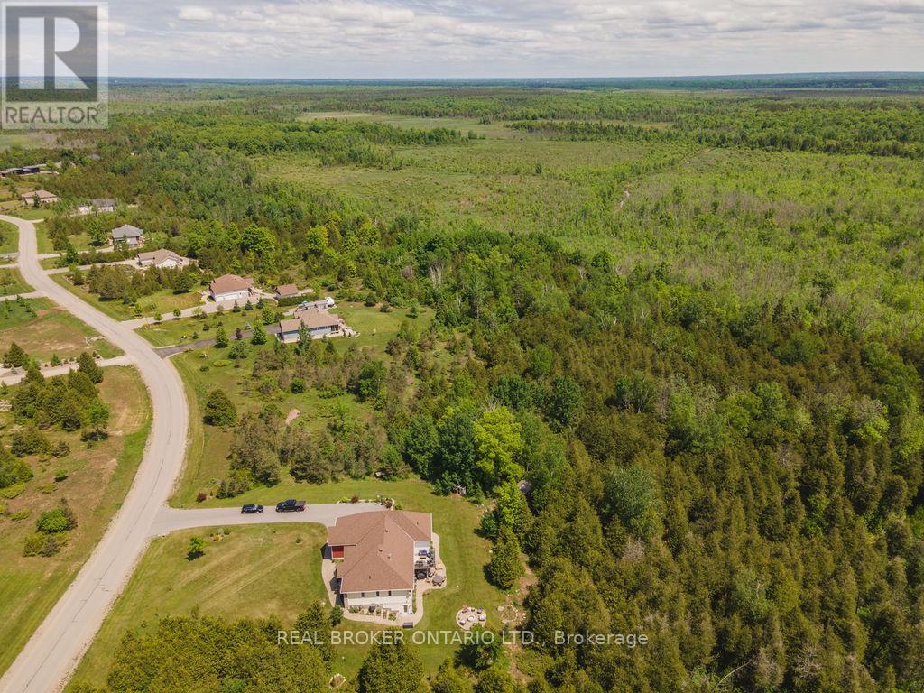 117 Colonel By Way, Merrickville-Wolford, Ontario  K0G 1N0 - Photo 3 - X12190912