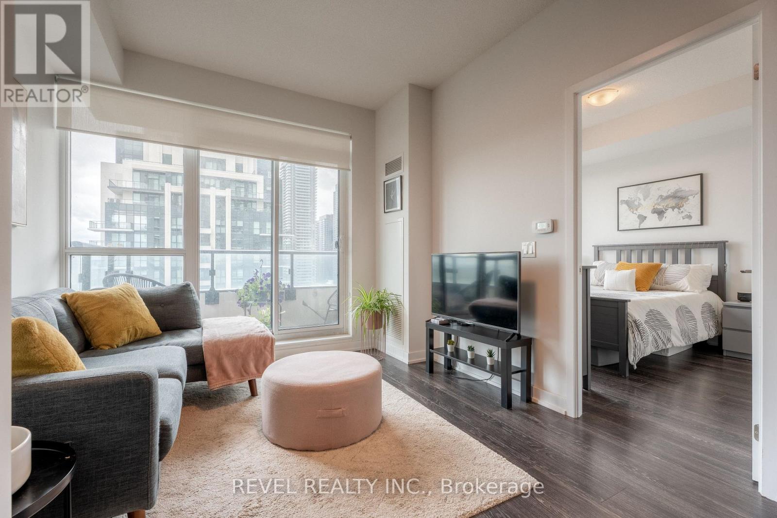 2114 - 4055 Parkside Village Drive, Mississauga, Ontario  L5B 0K8 - Photo 20 - W12190929