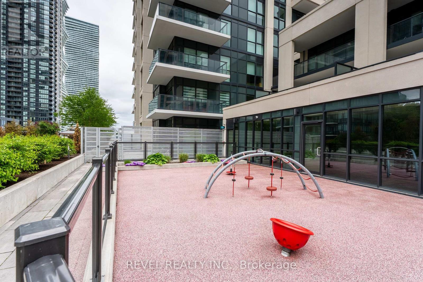 2114 - 4055 Parkside Village Drive, Mississauga, Ontario  L5B 0K8 - Photo 37 - W12190929