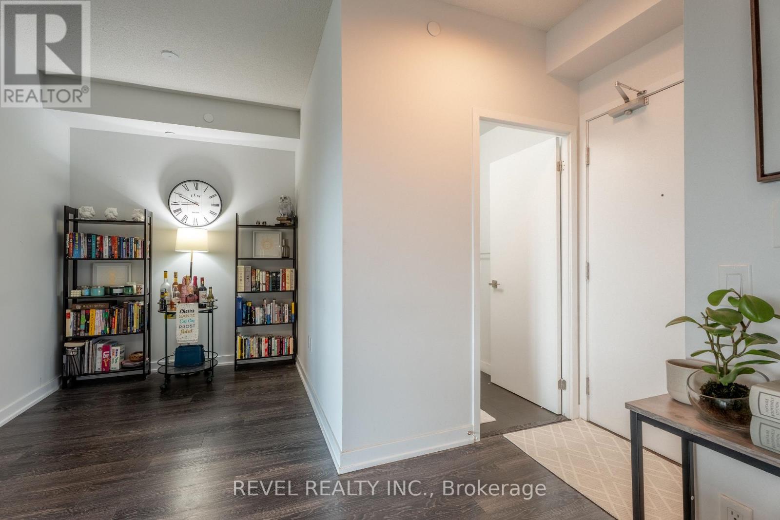2114 - 4055 Parkside Village Drive, Mississauga (City Centre), Ontario  L5B 0K8 - Photo 6 - W12190929