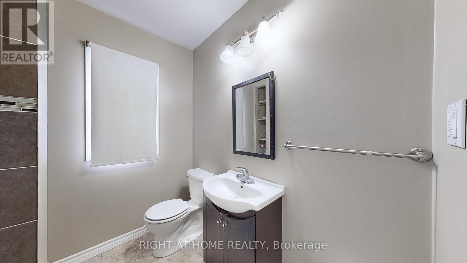 64 Eagle Avenue, Brant, Ontario  N3S 1Y9 - Photo 13 - X12190932
