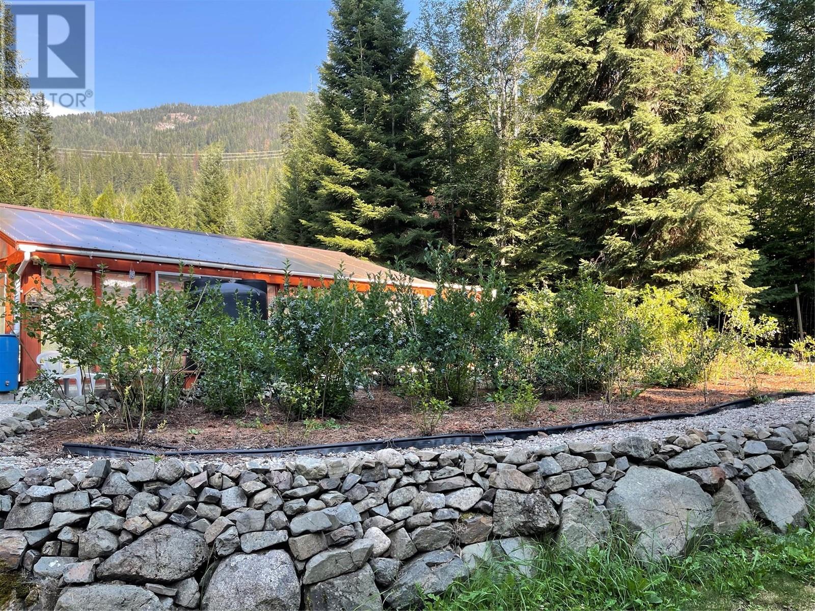 2698 Beaverbrook Road, Fruitvale, BC V0G1L1