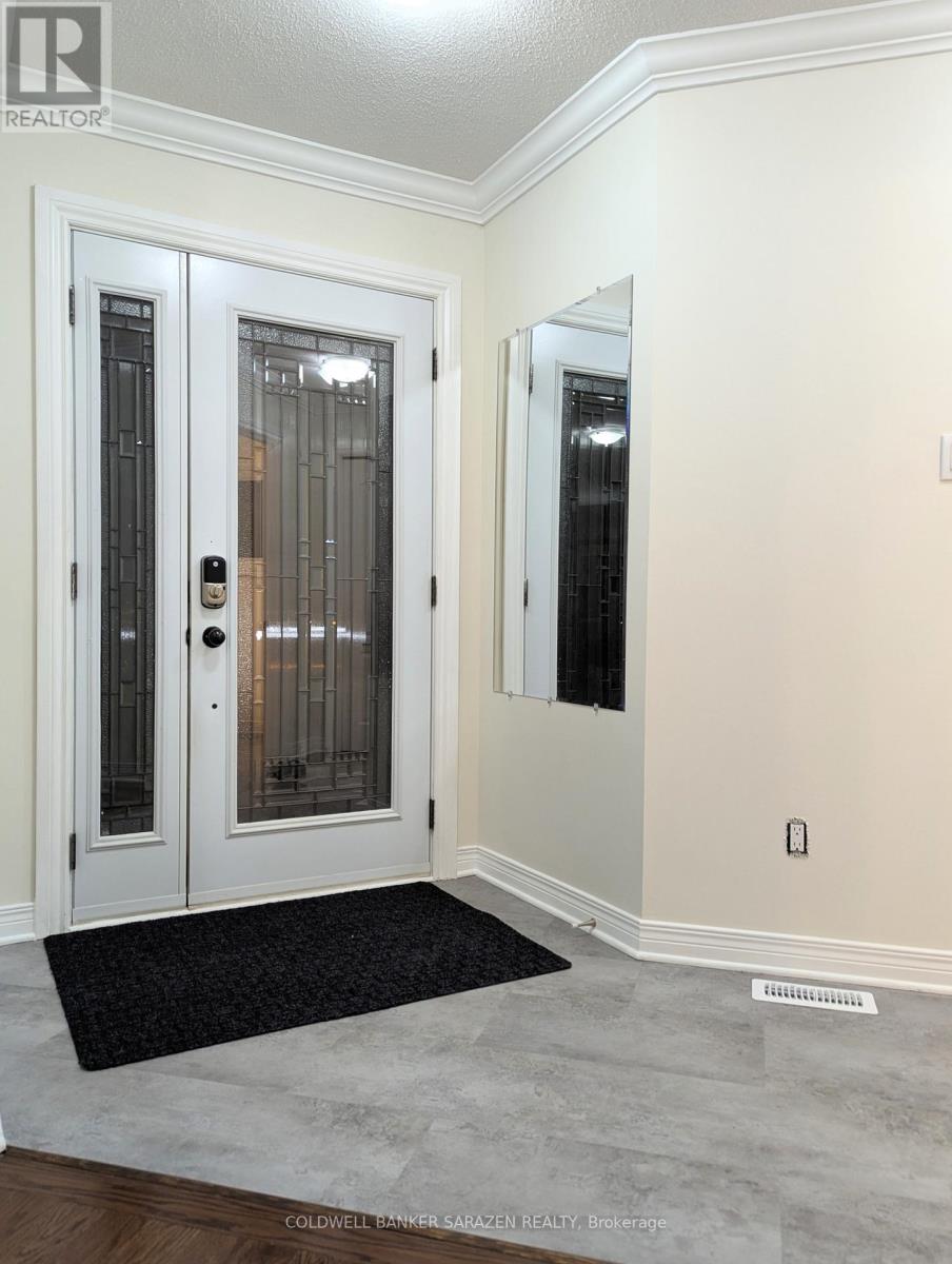 17 Rideaucrest Drive S, Ottawa, Ontario  K2G 6A4 - Photo 2 - X12190937