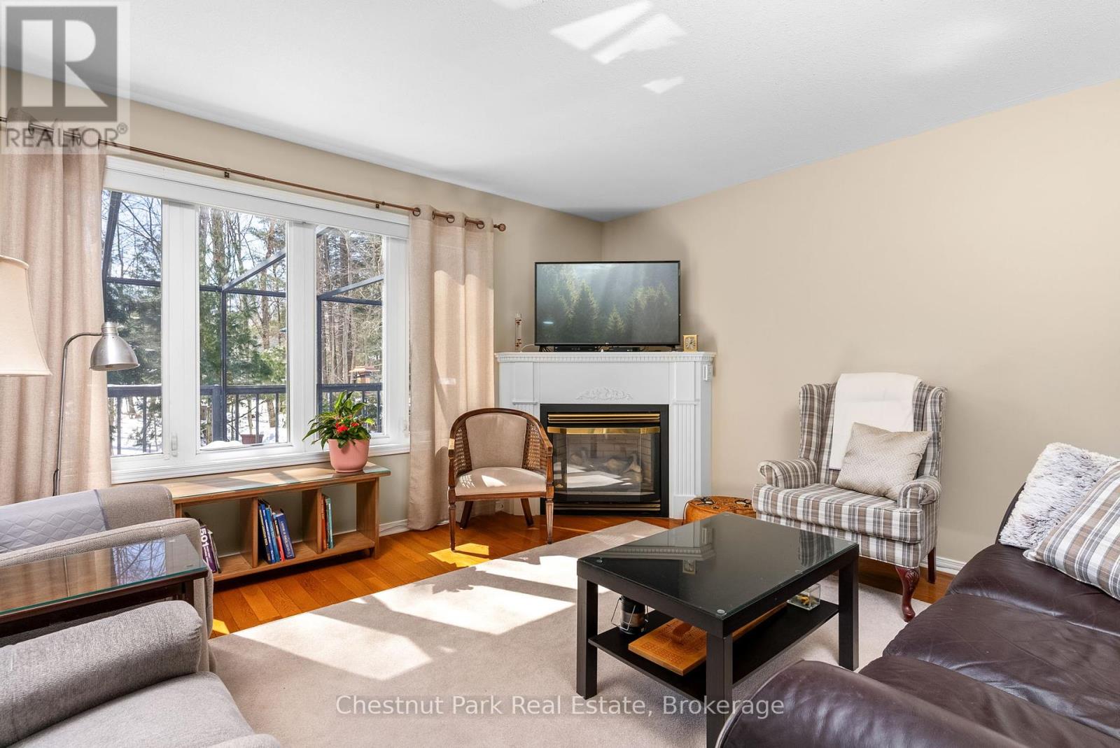44 SPRINGWOOD CRESCENT, Gravenhurst, Ontario