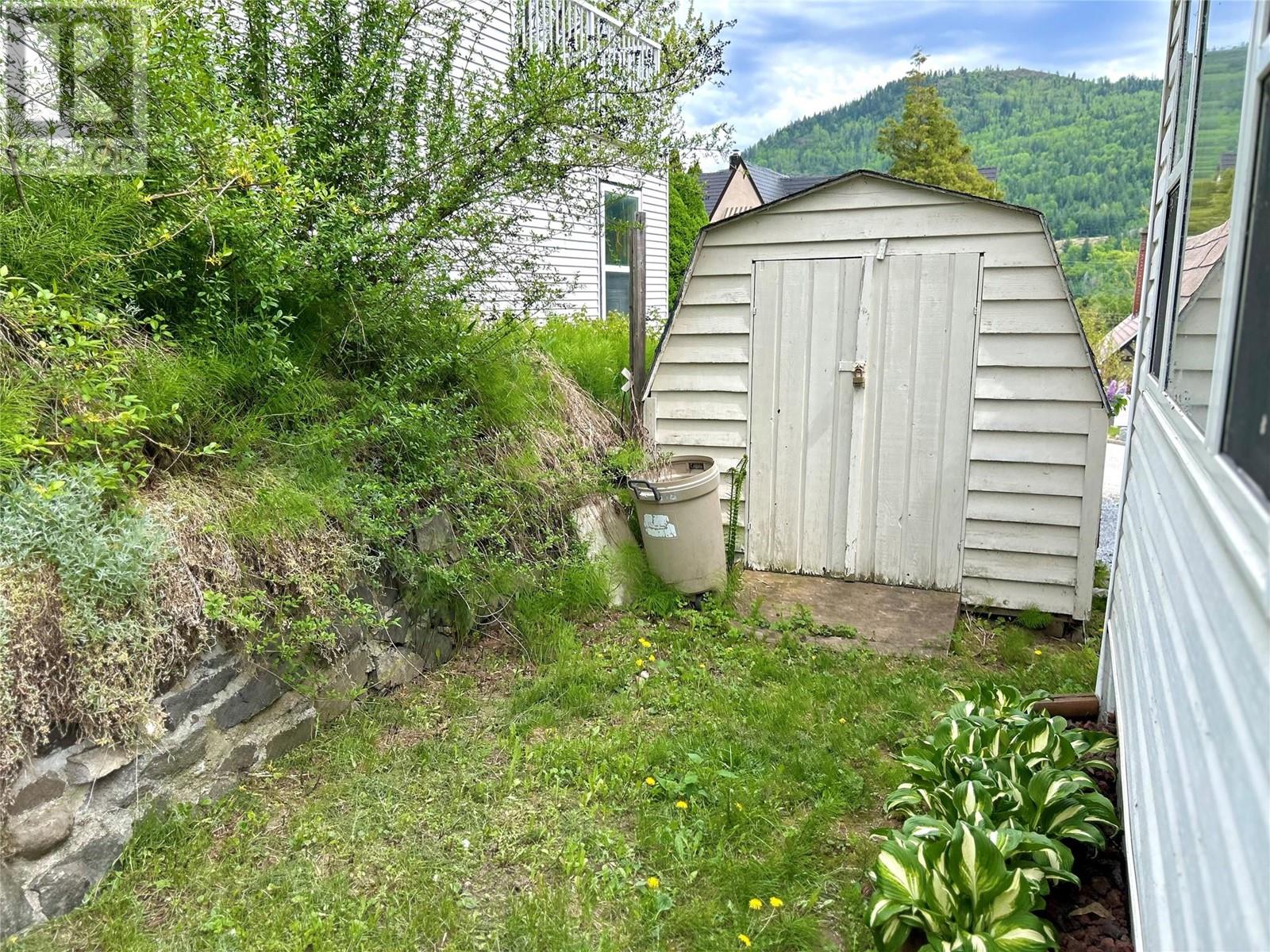 715 Shakespeare Street, Warfield, BC V1R2B3