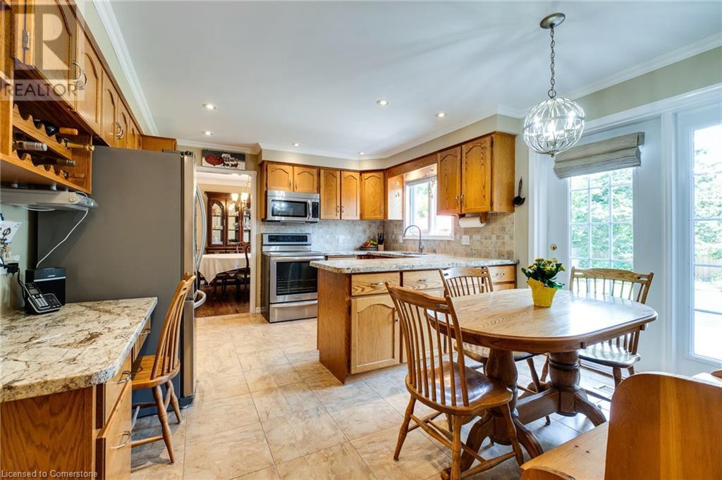 399 Goodram Drive, Burlington, Ontario  L7L 2K2 - Photo 16 - 40736158