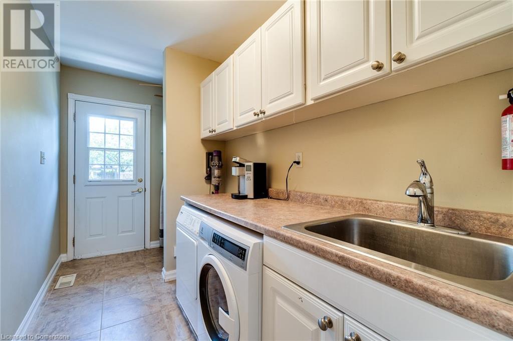 399 Goodram Drive, Burlington, Ontario  L7L 2K2 - Photo 21 - 40736158
