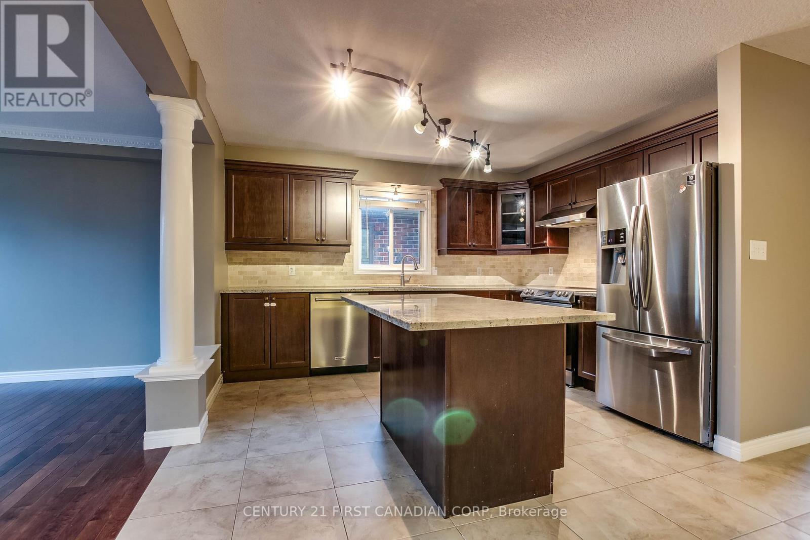 1048 Silverfox Drive, London North, Ontario  N6G 0G2 - Photo 17 - X12125508