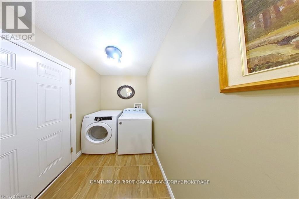 1787 Kyle Court, London North, Ontario  N6G 0A6 - Photo 16 - X12177130