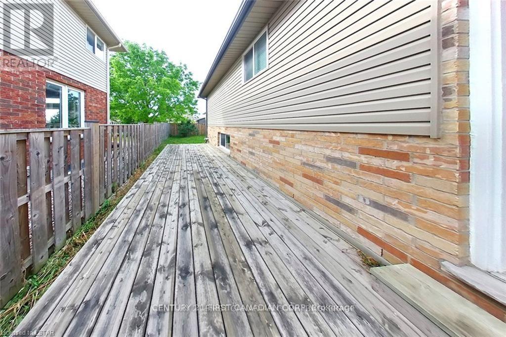 1787 Kyle Court, London North, Ontario  N6G 0A6 - Photo 25 - X12177130