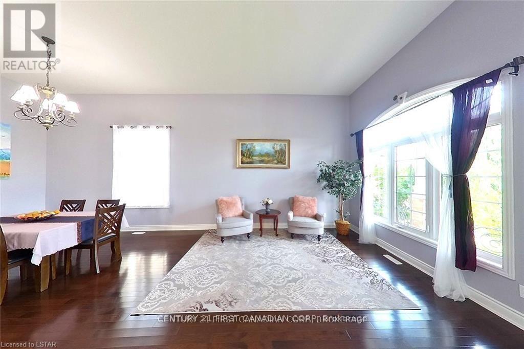 1787 Kyle Court, London North, Ontario  N6G 0A6 - Photo 18 - X12177130
