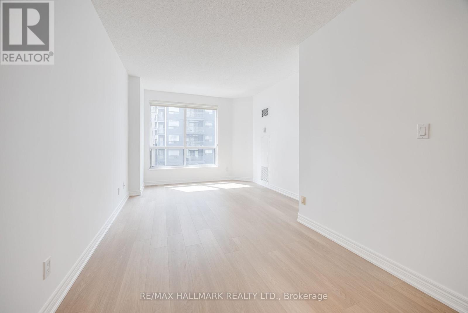 908 - 55 Bloor Street, Toronto, Ontario  M4W 3W6 - Photo 7 - C12190951