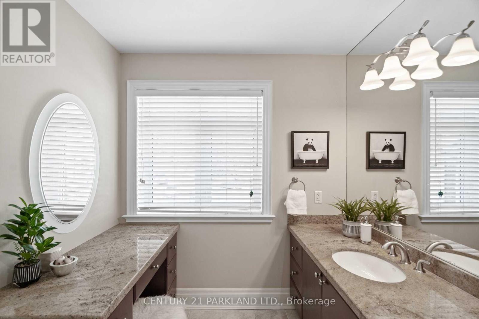 2 Leonard Circle, Toronto, Ontario  M4E 2Z7 - Photo 24 - E12190941