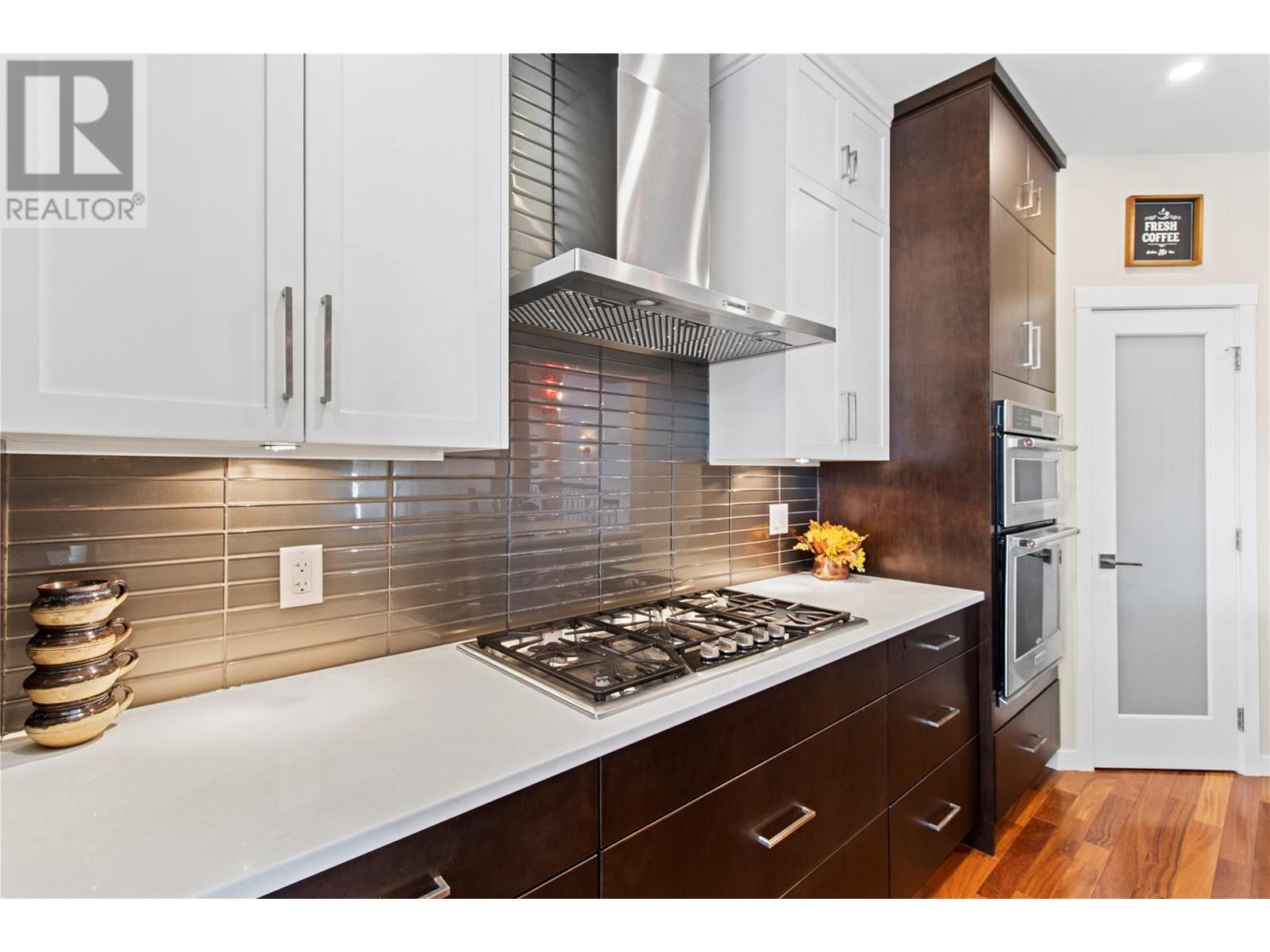 6076 Davis Road, Magna Bay, BC V0E1M7