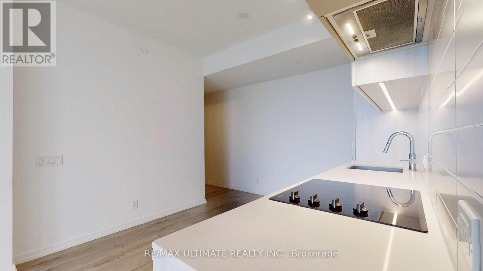 3701 - 1000 Portage Parkway, Vaughan, Ontario  L4K 0L1 - Photo 11 - N12190940