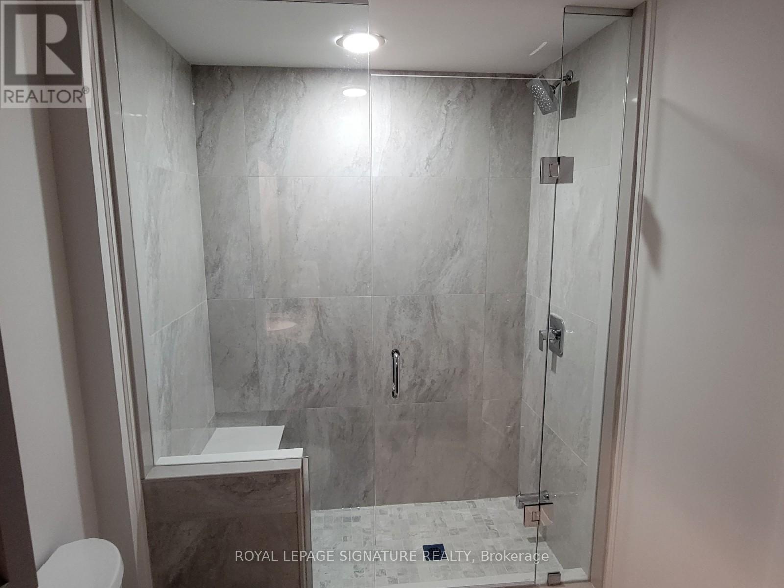 Upper - 6429 Longspur Road, Mississauga, Ontario  L5N 6E3 - Photo 12 - W12190936