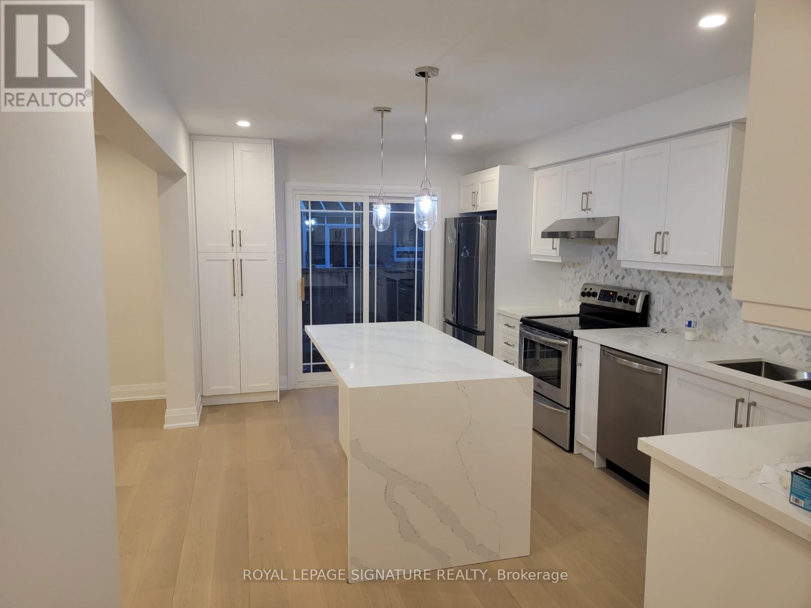 Upper - 6429 Longspur Road, Mississauga, Ontario  L5N 6E3 - Photo 2 - W12190936